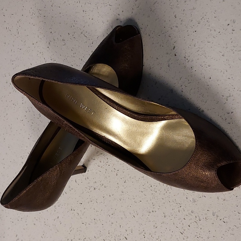Nine West metallic heels 9.5